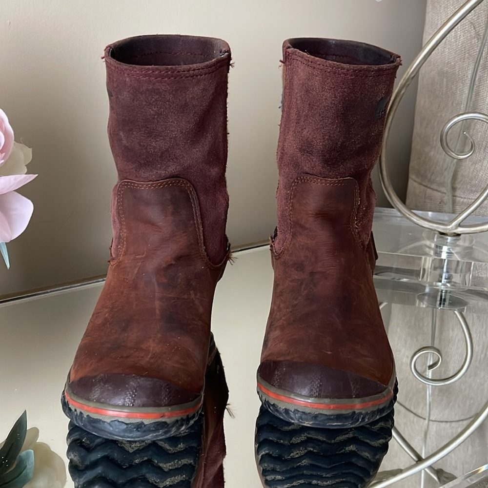 SOREL Brown Slimshortie Boots - Picture 4 of 12